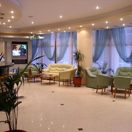Rex Hotel Тулча Екстериор снимка